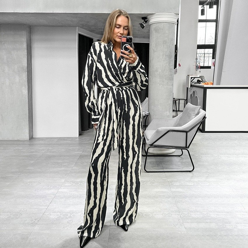 2024 Autumn Winter New arrivals striped print casual loungewear suit loose zebra-print long sleeve two piece women's set