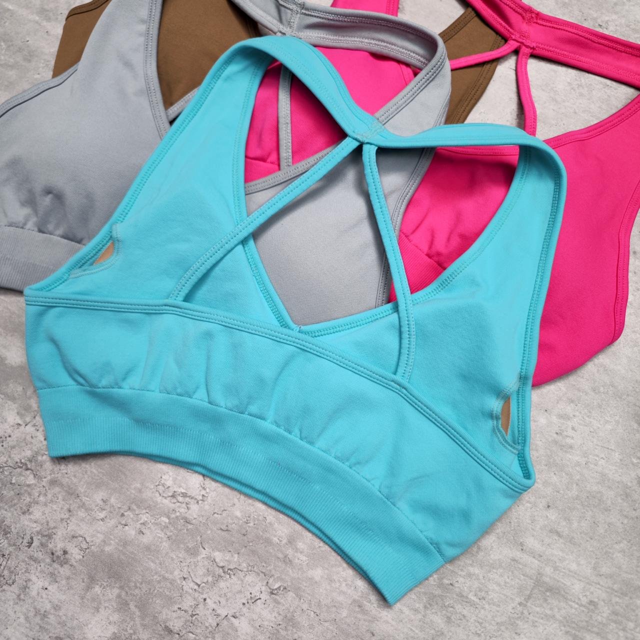Yoke New Product Halterneck Crossover Design Beautiful Backless Sportswear Plus Size Gym Fitness Yoga Women's Sets