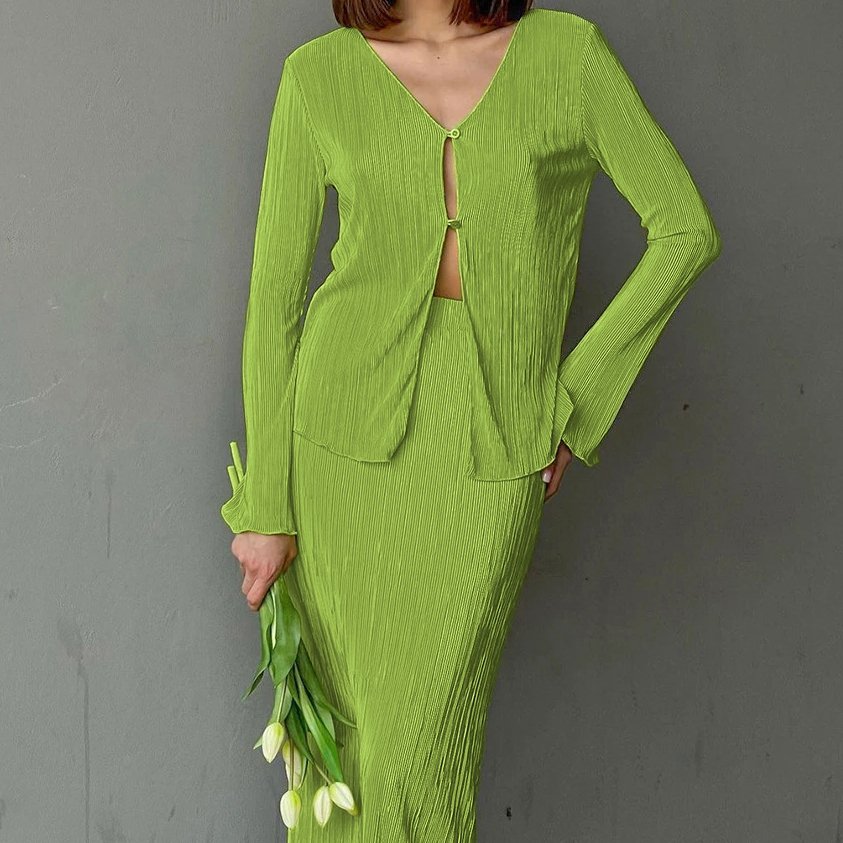 Casual Custom Wrinkle Women's Clothing 2 Piece Set Women V Neck Long Sleeve Long Skirt Outfit Suit Pleated Women's Sets
