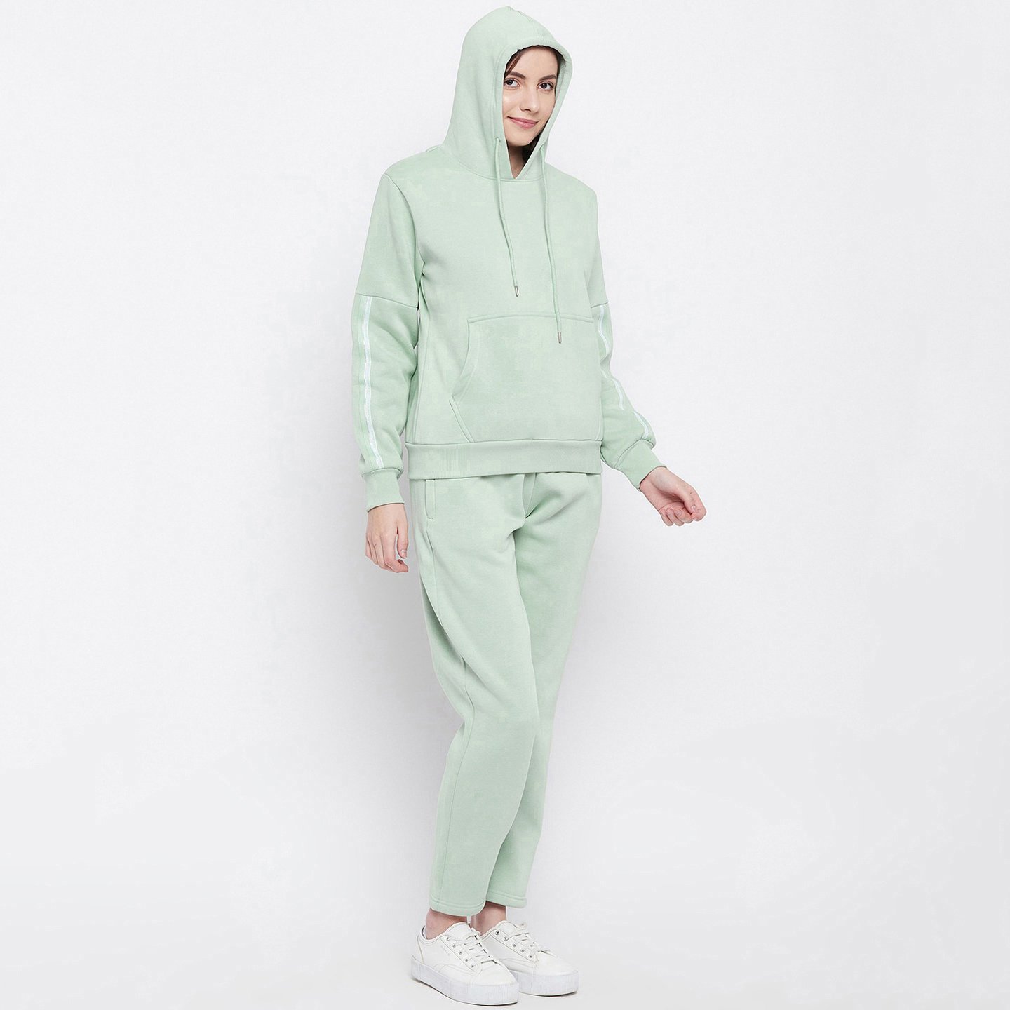 Hot Women Tracksuit Training Jogging Wear Best Selling Wholesale Cheap Price Women Cotton Tracksuit With Front Pockets