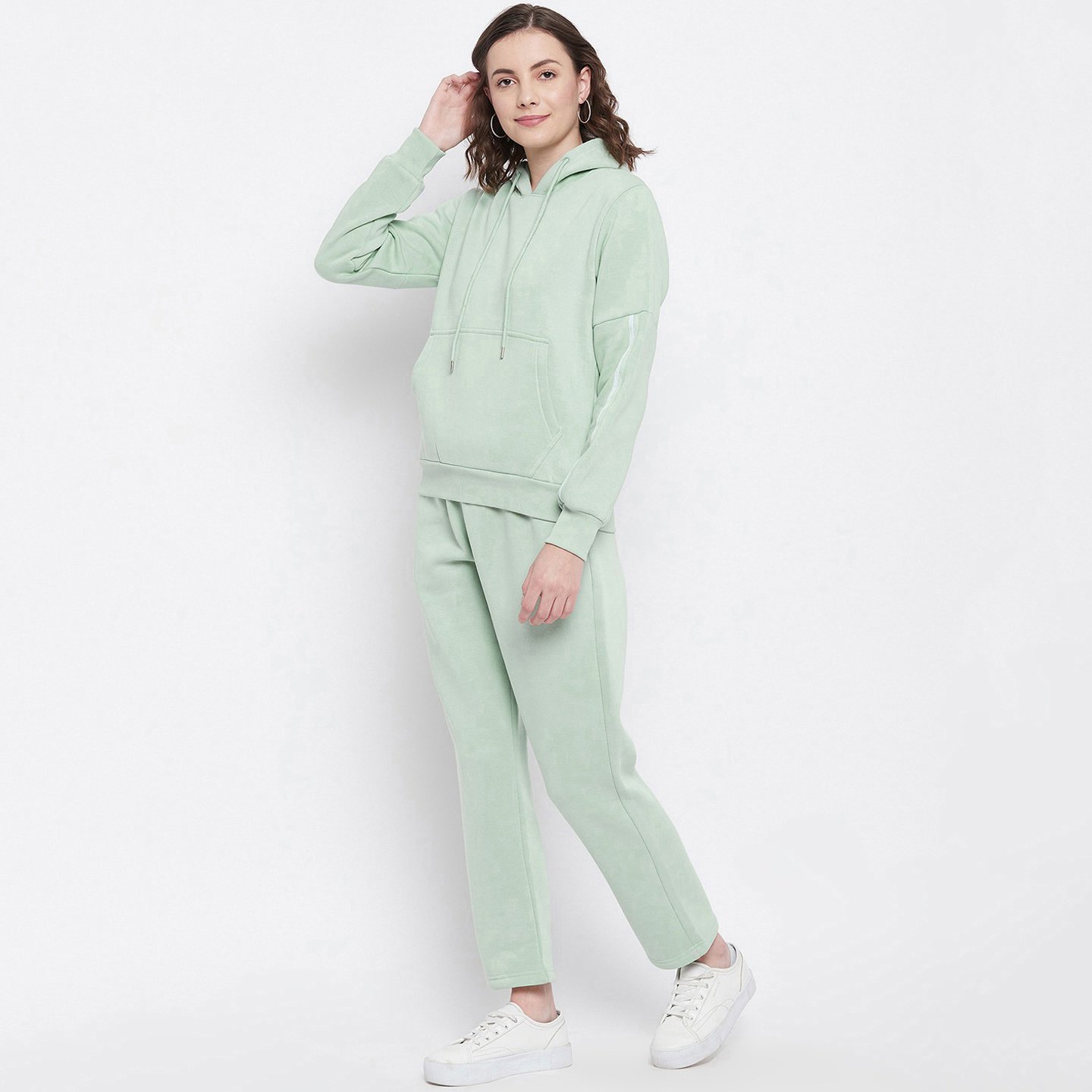 Hot Women Tracksuit Training Jogging Wear Best Selling Wholesale Cheap Price Women Cotton Tracksuit With Front Pockets