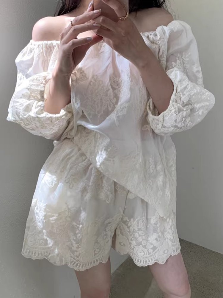 Boutique Wholesale 2024 Summer French Retro One Collar Embroidered Hook Flower Shirt Lace Wide Leg Shorts Women's Set