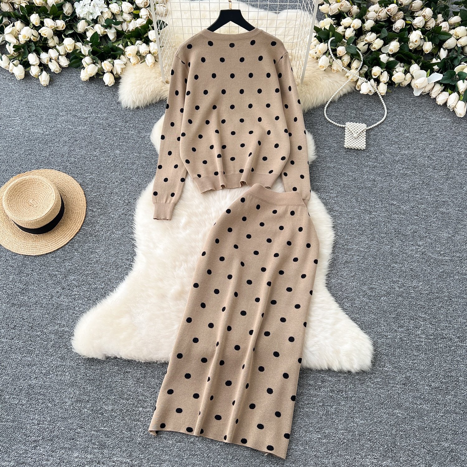 Women'S Round Neck Polka Dot Knit Cardigan Women'S Sweater Skirt Two Piece Set