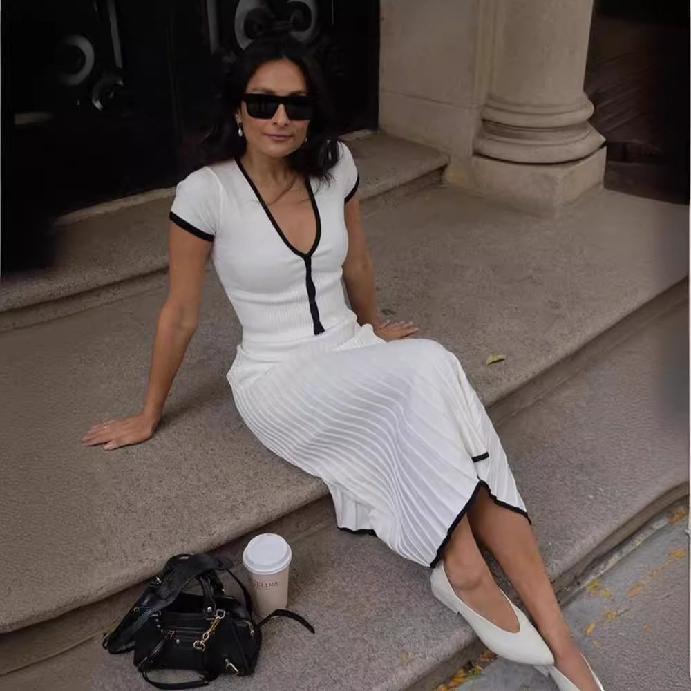 2024 Women Summer Elegant Deep V-neck Top Casual Commuter Skirt Fashion Women's Set
