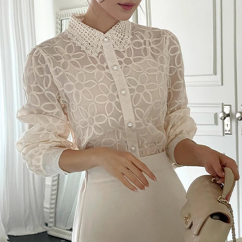 Boutique Wholesale 2024 Autumn New French Vest Camisole Lace Embroidery Hook Flower Long Sleeved Shirt Women's Set