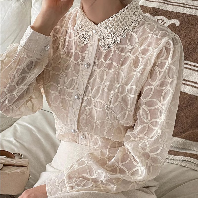 Boutique Wholesale 2024 Autumn New French Vest Camisole Lace Embroidery Hook Flower Long Sleeved Shirt Women's Set