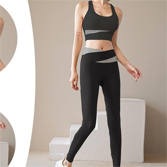 Hot Selling Butt Lifting Leggings Seamless Knit Quick Dry Lightweight Women's Sportswear Gym Pants Seamless Push Up Yoga Sets