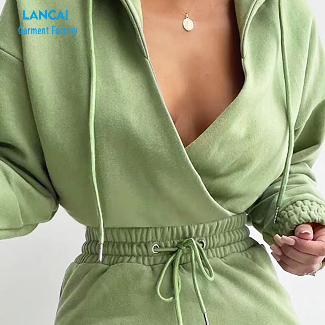 New Arrival Women Tracksuit Cotton Fleece Wrapped Collar Hoodies Skirt With Cargo Pockets Women Set Street Wear