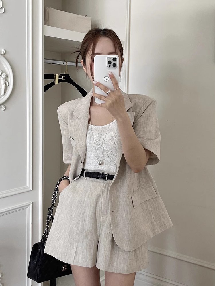 Boutique Wholesale 2024 Summer New Retro Style Single Breasted Thin Short Sleeved Jacket Casual Wide Leg Shorts Women's Set