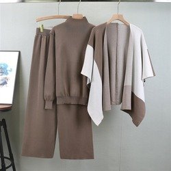 Khaki1