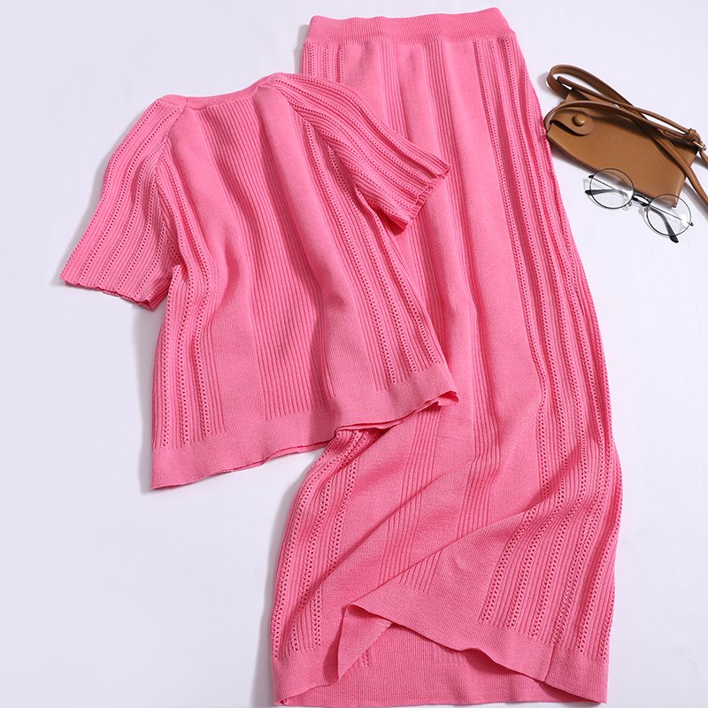 Boutique Wholesale 2024 Autumn New Round Neck Short Sleeved Knitted Sweater Slim Fit Half Skirt Women's Set