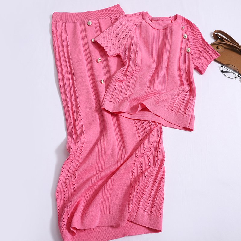 Boutique Wholesale 2024 Autumn New Round Neck Short Sleeved Knitted Sweater Slim Fit Half Skirt Women's Set