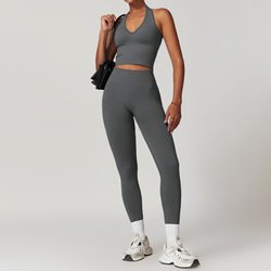 Grey01