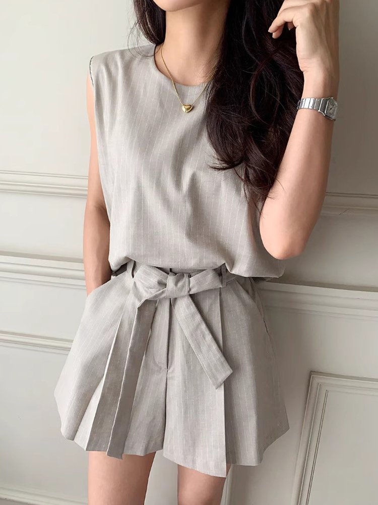 Boutique Wholesale 2024 Summer Temperament Striped Vest Shirt Tie Bow Wide Leg Shorts Women's Set