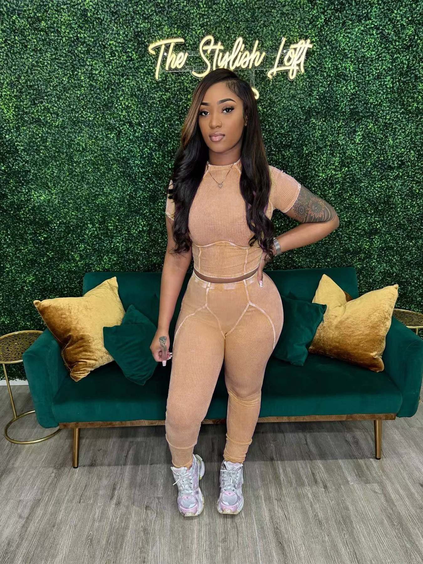 wholesale clothing female crop T shirt and pant suit 2 piece cotton hot selling 2024 custom tracksuit two women joggers sets