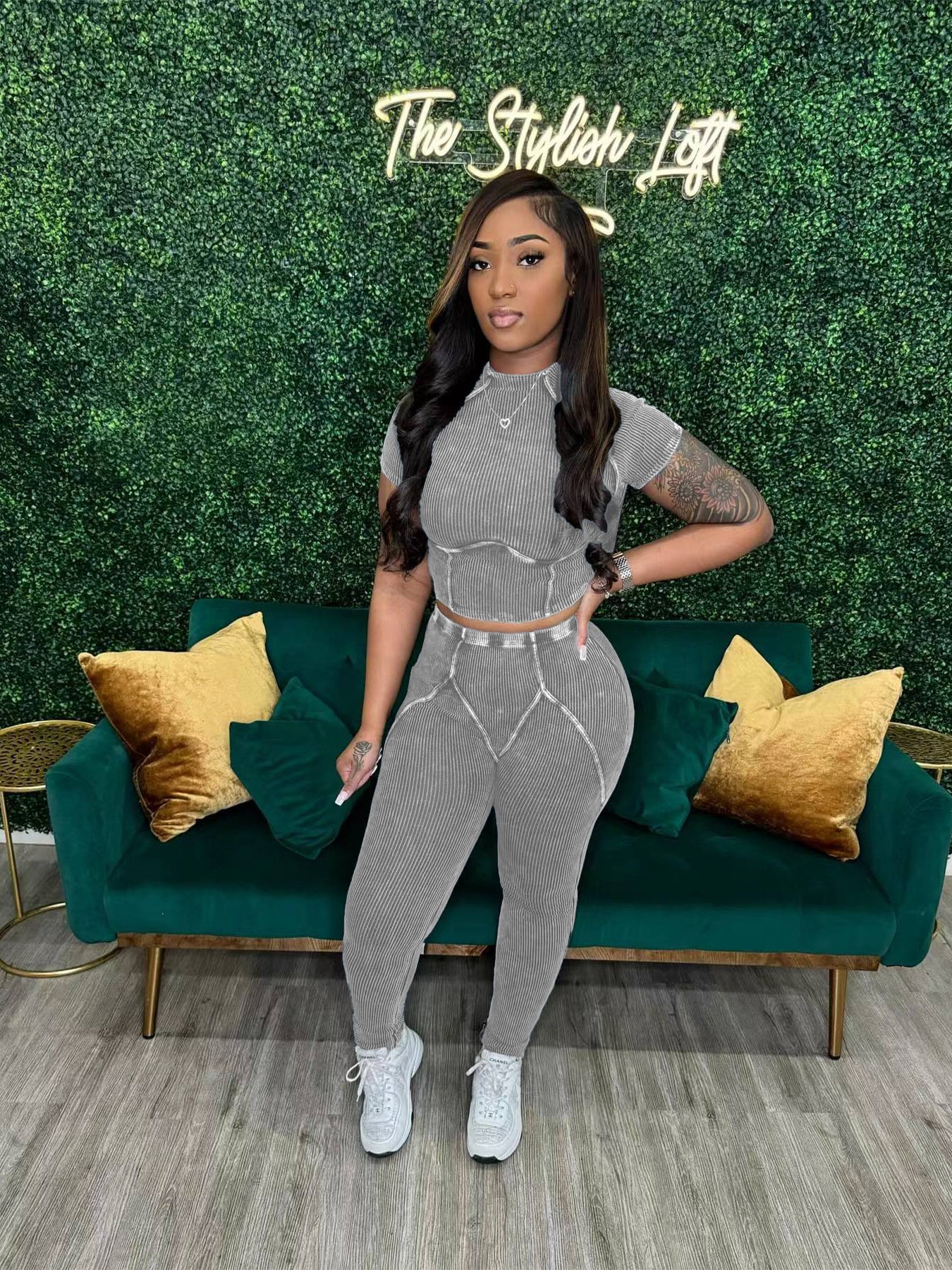 wholesale clothing female crop T shirt and pant suit 2 piece cotton hot selling 2024 custom tracksuit two women joggers sets