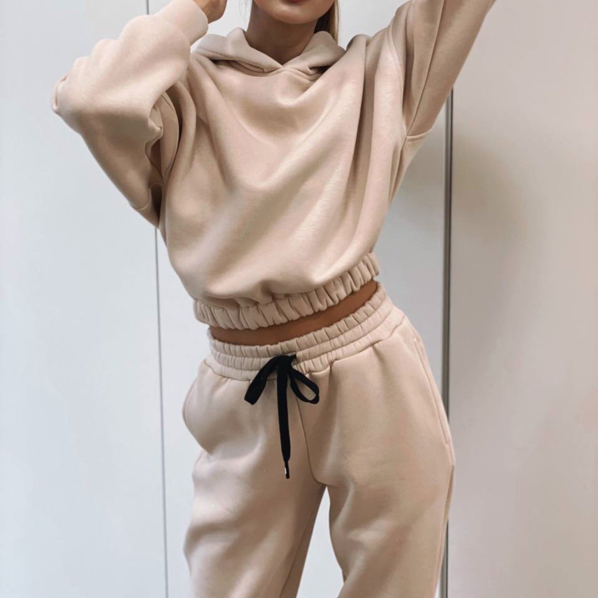 Wholesale Custom LOGO Fleece Casual Hoodie Joggers No String Women 2 Piece Pants Sets Tracksuit