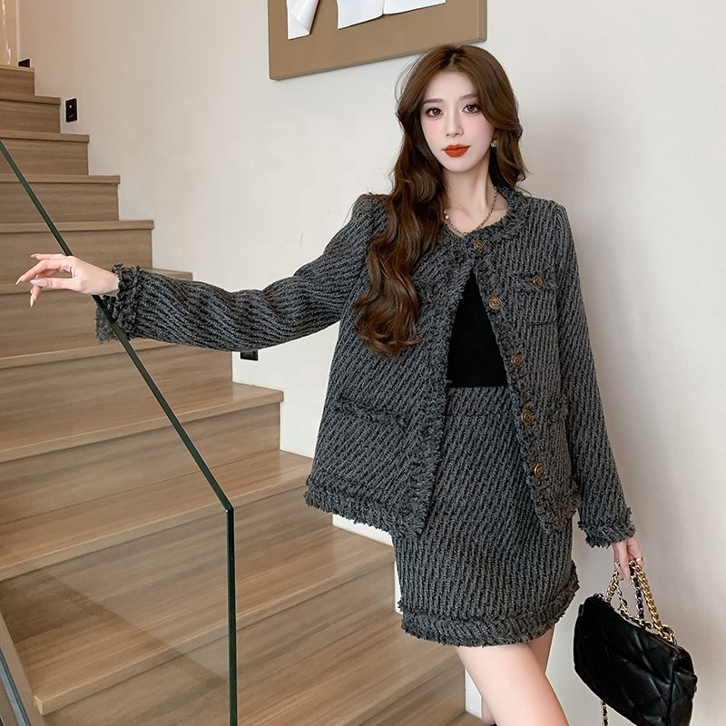 Fashion Set Winter Tassel Thickened Warm Loose Coat Half Skirt Casual Set