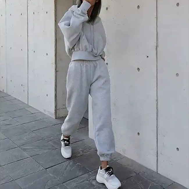 Women's clothing sets 2023 jogger jumpers gym custom 2 piece set women organic cotton oversize crop top hoodie and joggers set