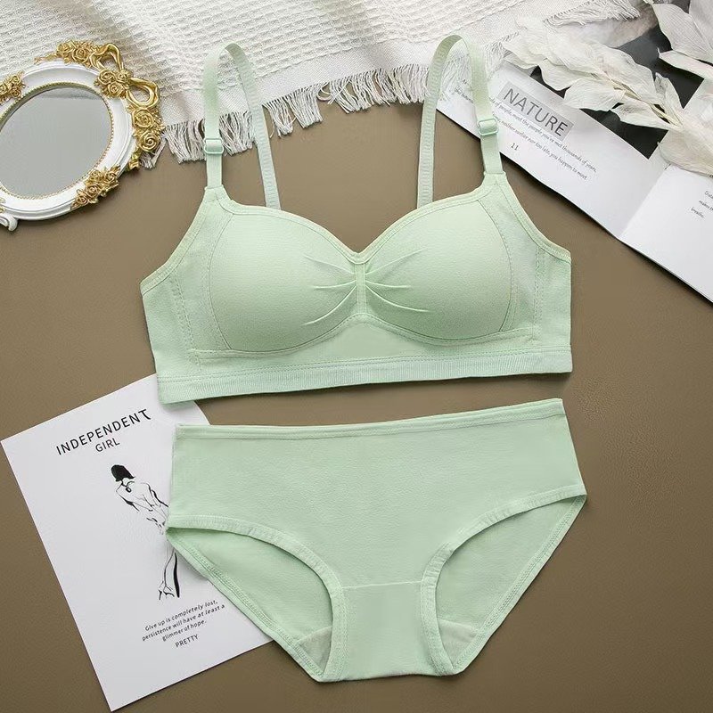 Cotton women's bra set high quality cotton solid color adjustable buckle cute girls and students gathered without rims bra.