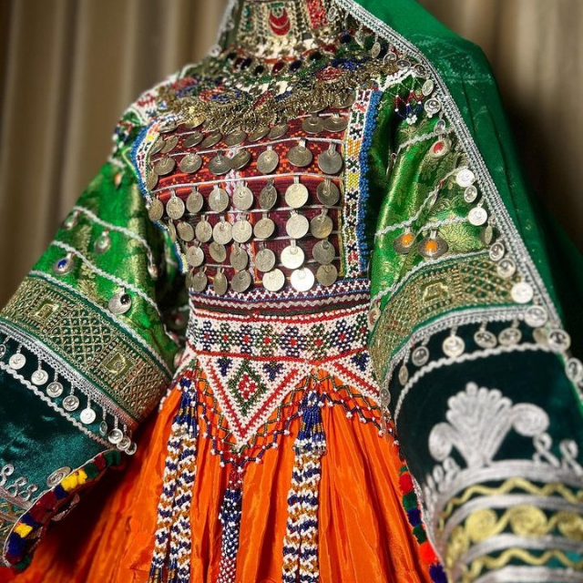 Hot Sale Vintage Afghan Wedding Kuchi Dresses Bohemian Afghan Kuchi Tribal Dresses with Old Afghan Coins & Matching Men Vest