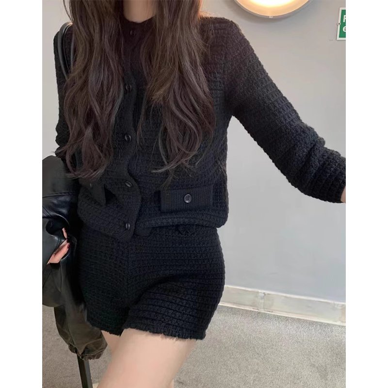 Boutique Wholesale 2024 Autumn French Texture Long Sleeve Sweater Versatile Knitted Shorts Women's Set