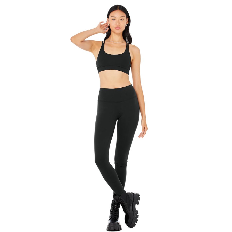 Factory-Made Seamless Women's Gym Wear Yoga Sets Cotton Fitness Sets in Solid Pattern Size 4XL Low MOQ Prices