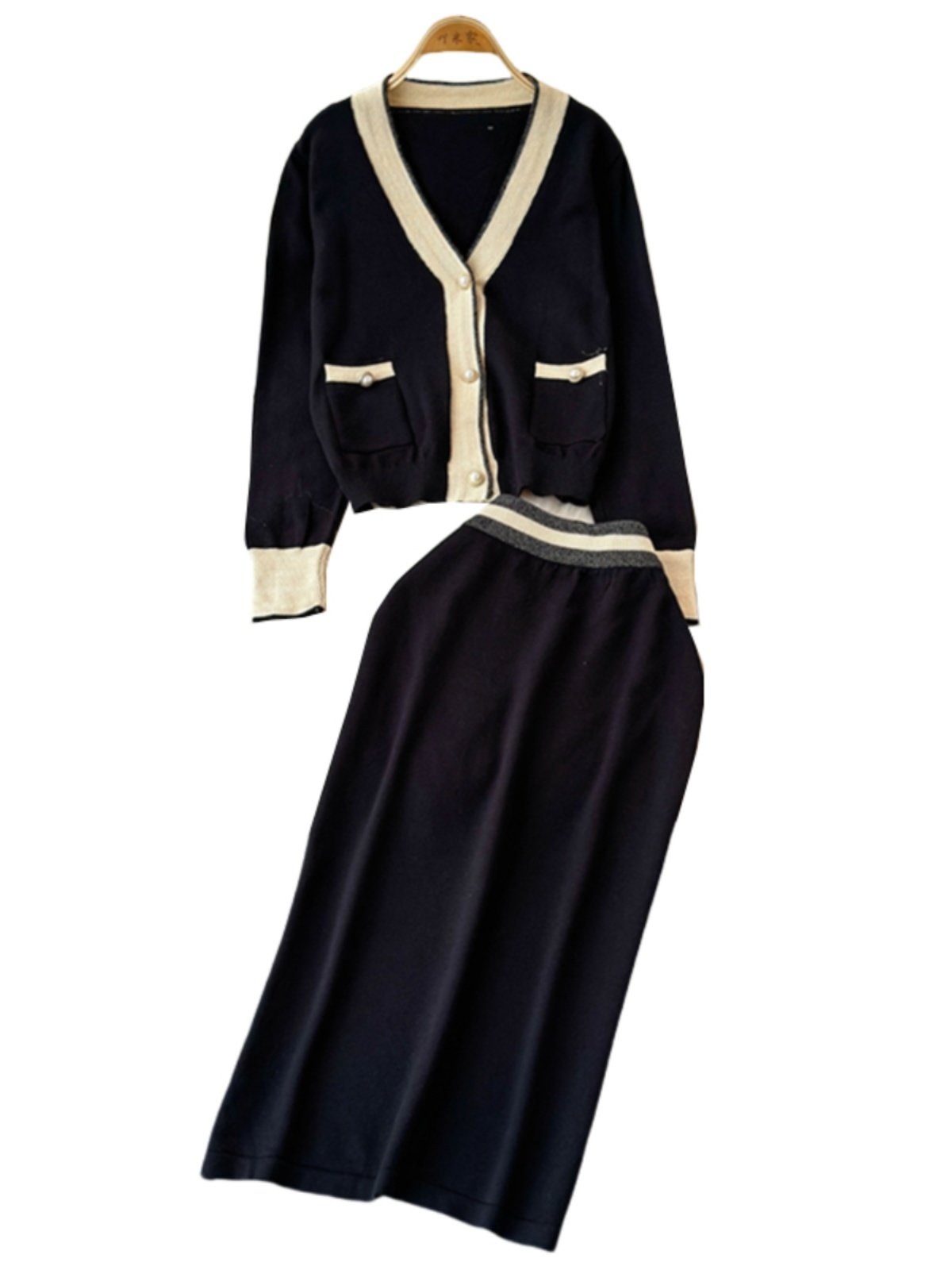 Boutique Wholesale 2024 Autumn New Fashionable V-neck Long Sleeved Jacket High Waist Slimming Half Skirt Women's Set