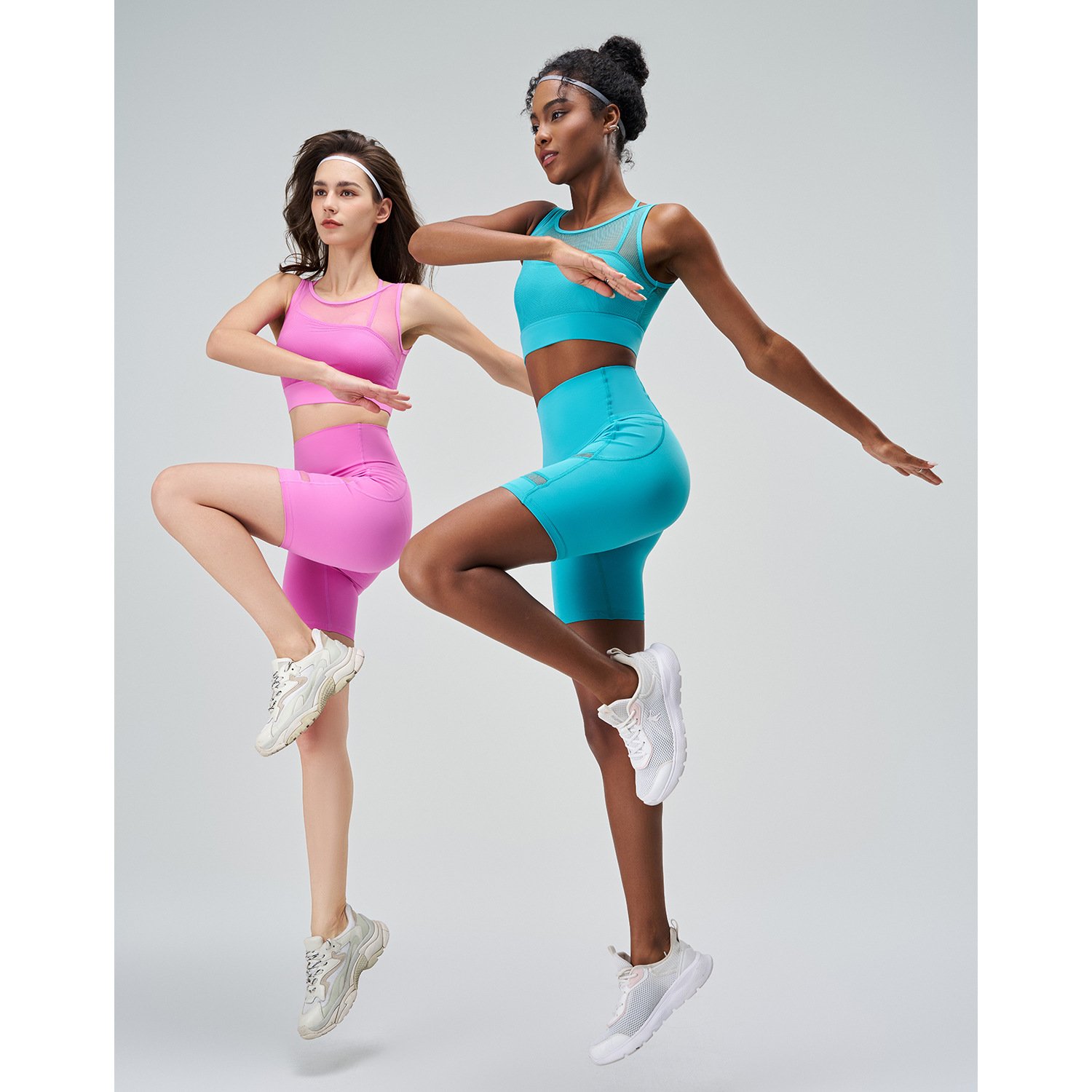 Custom Logo Mesh Splicing Design Active Sportswear Plus Size Gym Fitness Yoga Women's Sets With Four-sided Elasticity