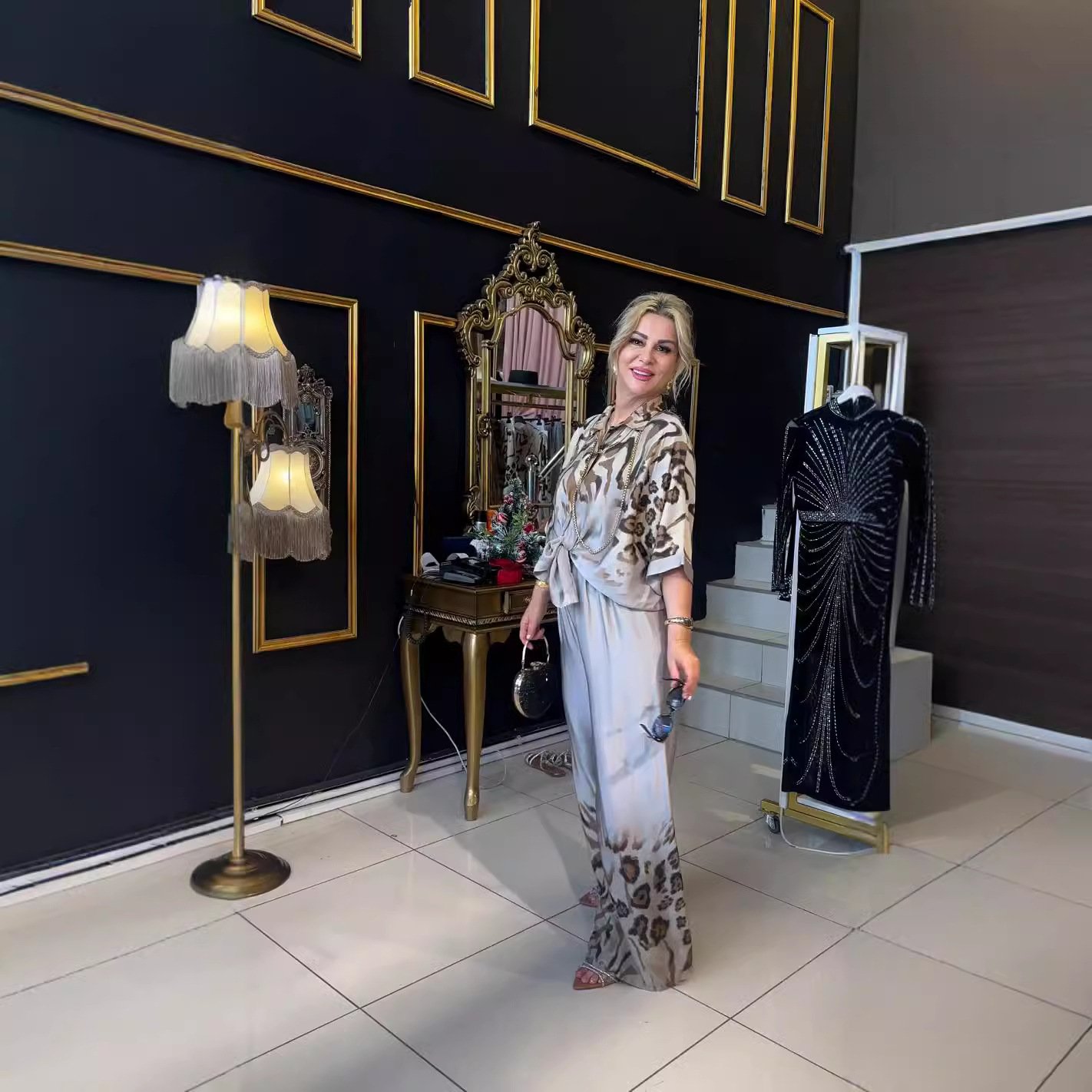 Boutique Wholesale 2024 Summer New Fashionable Irregular Printed Shirt Split Pants Temperament Women's Set