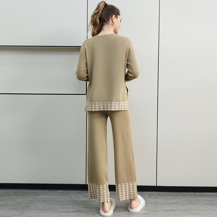 Boutique Wholesale 2024 Summer New Fashionable Round Neck Color Blocked Long Sleeved Top Casual Pants Women's Set