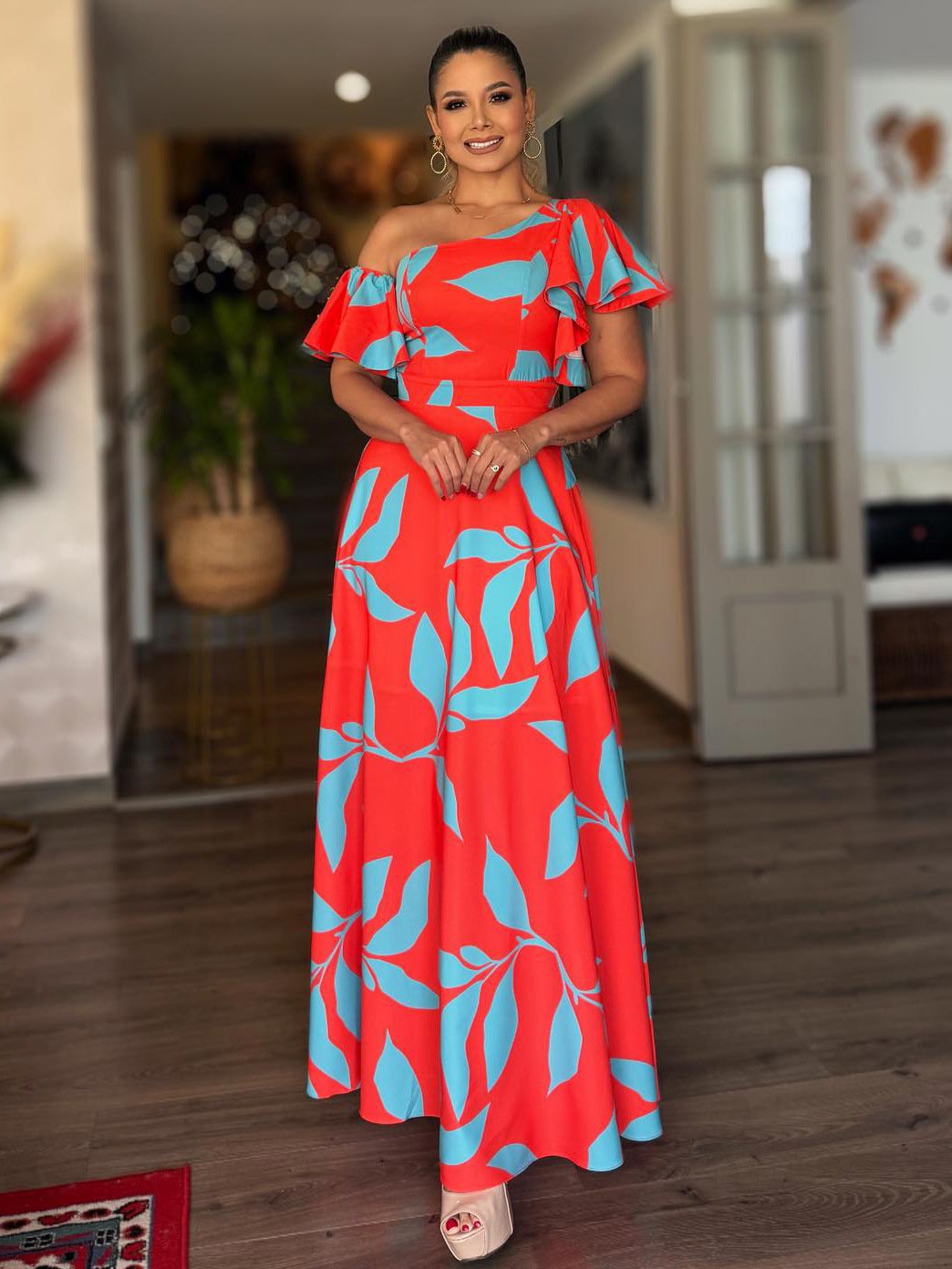 European American Solid Pattern Bevelled Off-the-Shoulder Dress Ruffled Sleeves V-Neck Collar Pleated Decoration Short Spring
