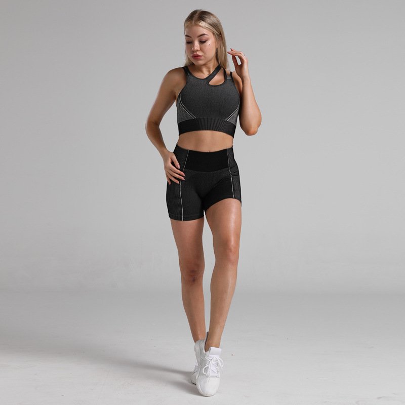 Wholesale Yoga Shorts Set Breathable Gym Shorts Set Women Seamless Workout Suit Sport Bra and Shorts Yoga Set