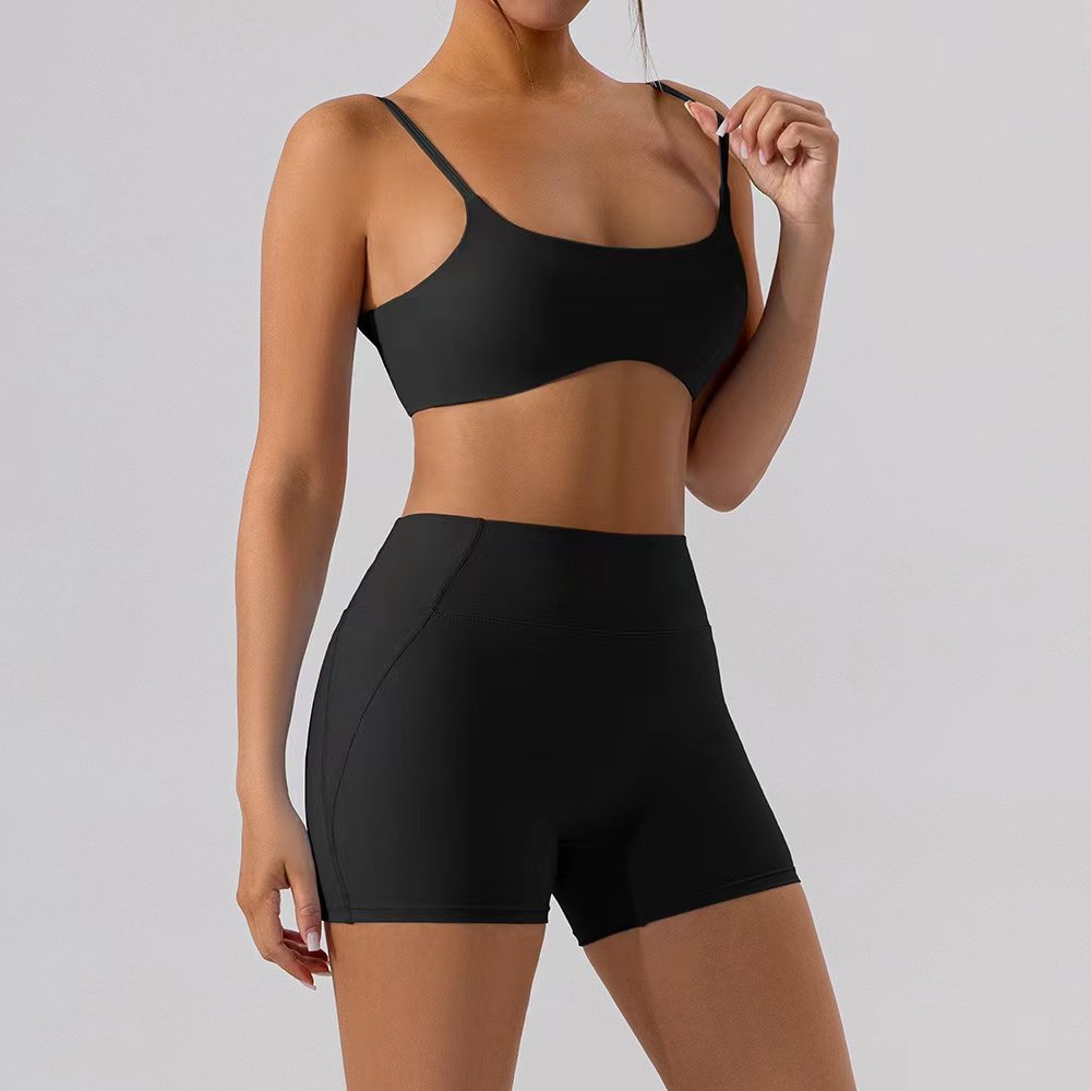 Women's Eco-Friendly Quick Dry Bras and Shorts Yoga Set Recyclable Fitness Sportswear for Adults for Gym Use