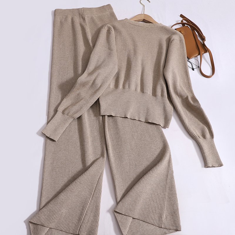 Boutique Wholesale 2024 Autumn New Retro Slim Fit V-neck Long Sleeved Breasted Sweater Knitted Wide Leg Pants Women's Set