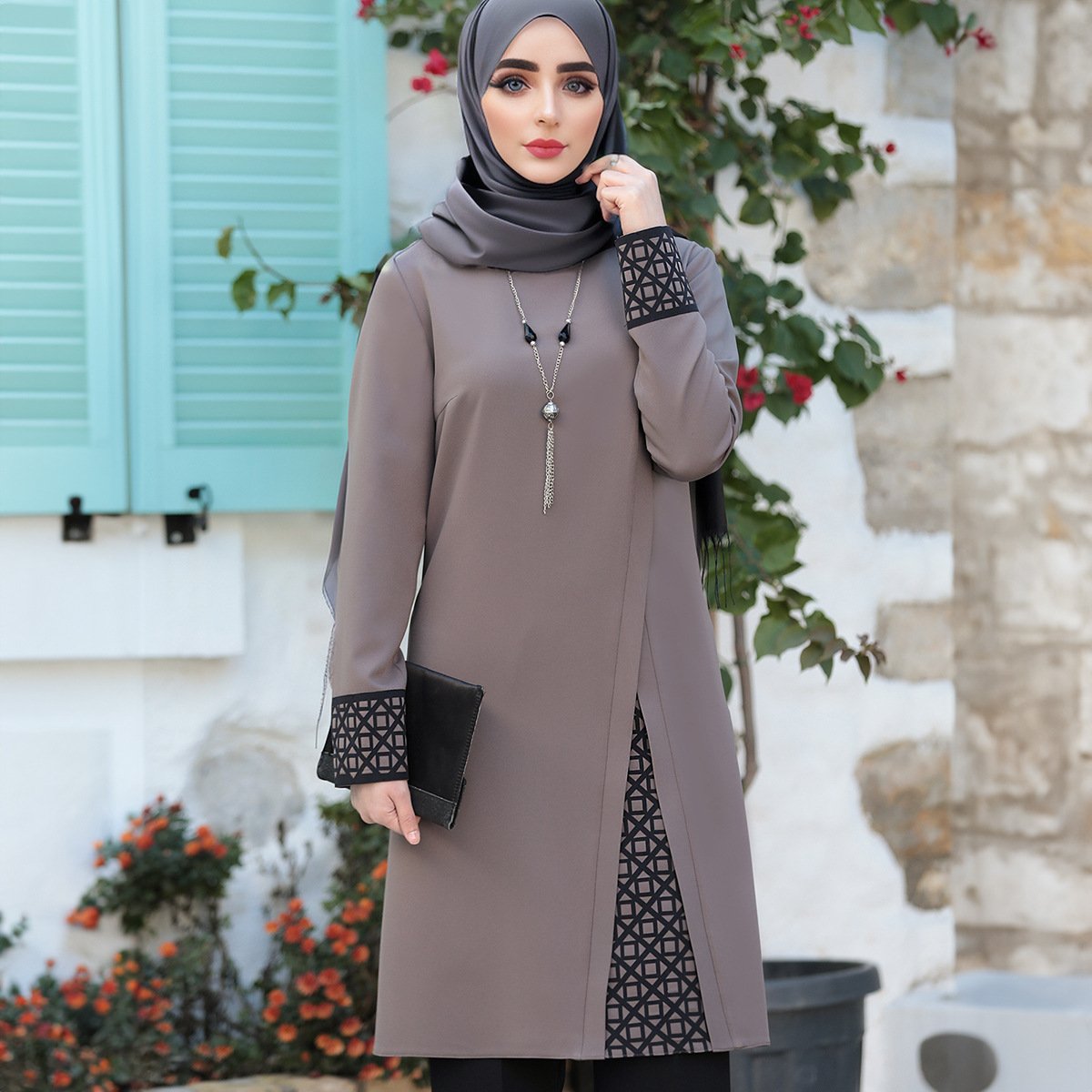 Modest Muslim women 2 piece tops shirt and pants Dubai Turkey Fashion Fall abaya dress of Islamic clothing manufacturers