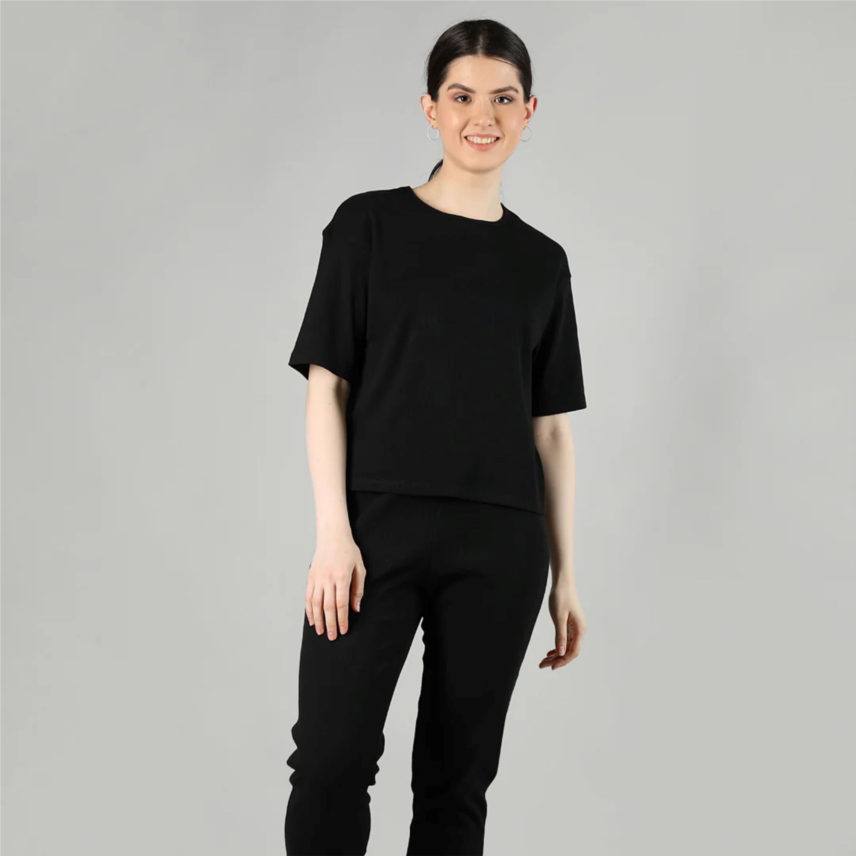 Fashionable Women's Co-Ord Set - Matching Two-Piece Outfit for a Coordinated and Stylish Look