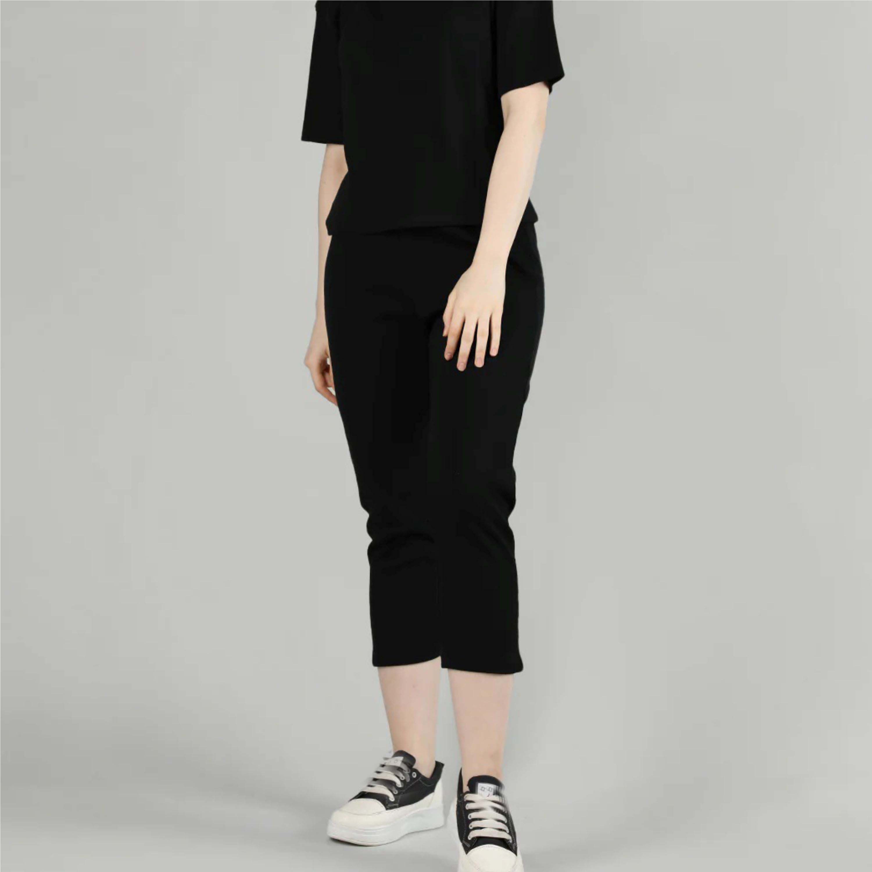 Fashionable Women's Co-Ord Set - Matching Two-Piece Outfit for a Coordinated and Stylish Look