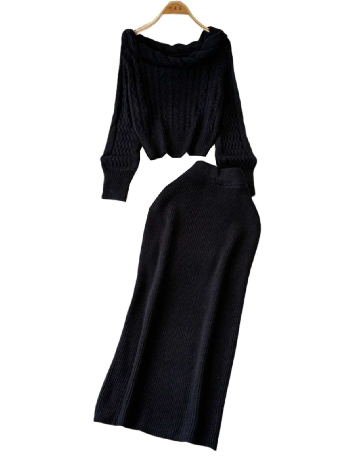 Boutique Wholesale 2024 Autumn New Style One Shoulder Sweater High Waist Bag Hip Skirt Women's Set