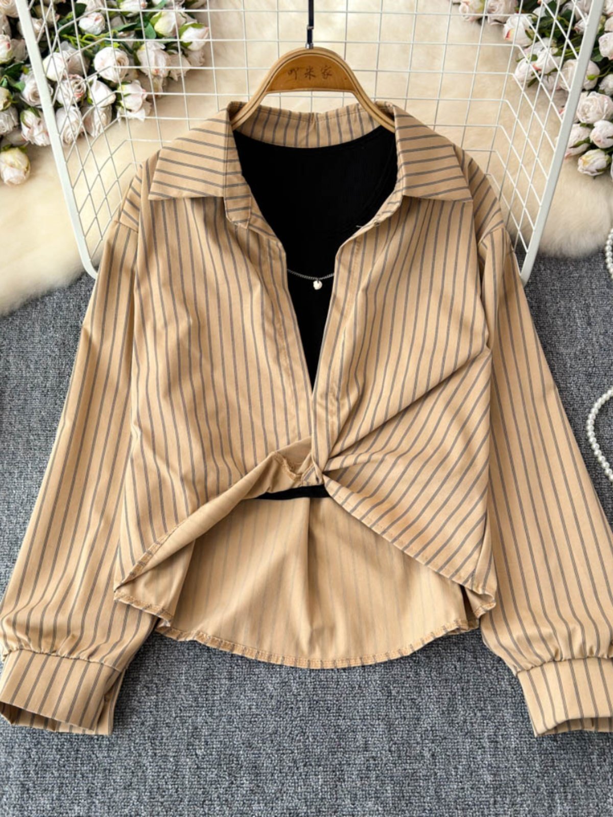 Boutique Wholesale 2024 Autumn New Retro Striped Long Sleeved Shirt Loose Slimming Versatile Vest Women's Sets
