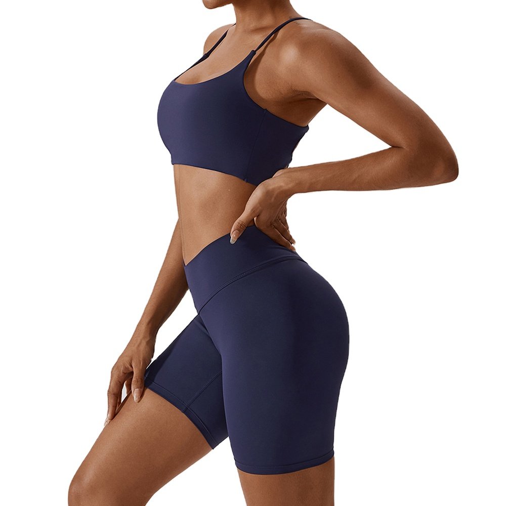 Women's Yoga Workout Set 2 Piece Gym Outfits Scoop Neck Halter Sports Bra Cross Waist Scrunch Shorts Gym Workout Exercise Set