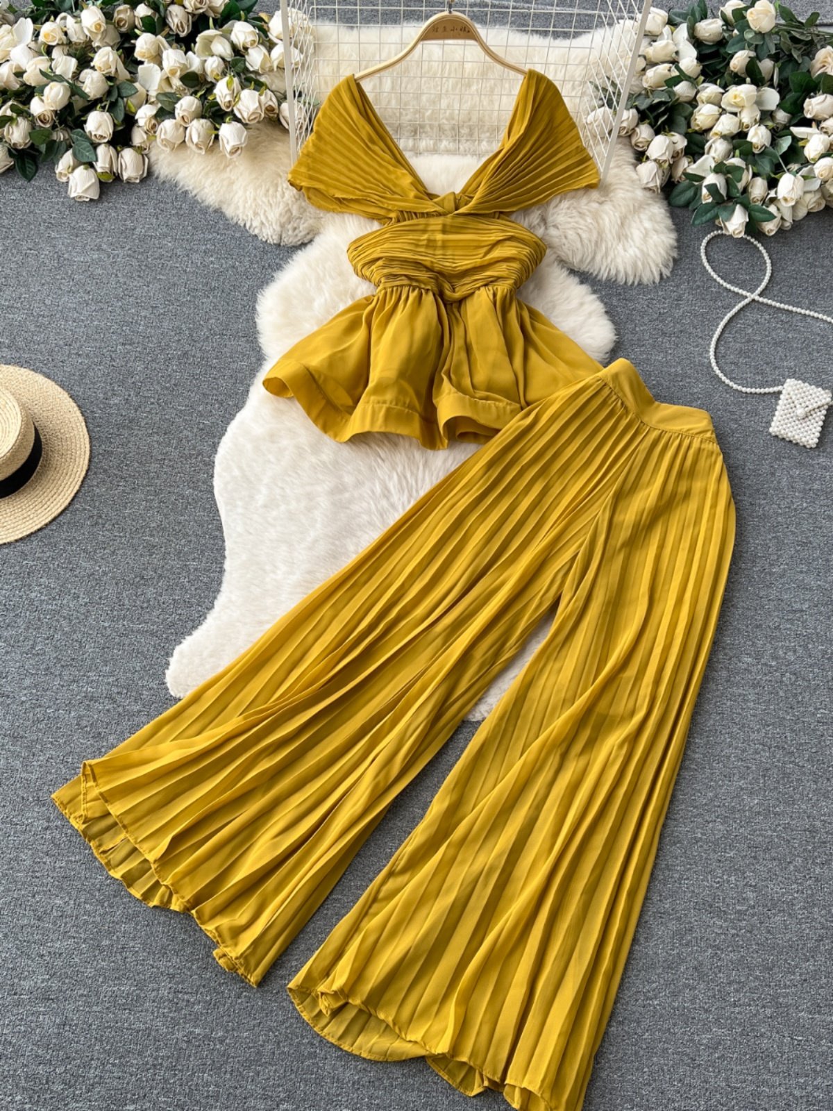 Boutique Wholesale 2024 Summer New Fashionable Pleated Sleeveless Chiffon Shirt High Waist Wide Leg Pants Women's Set