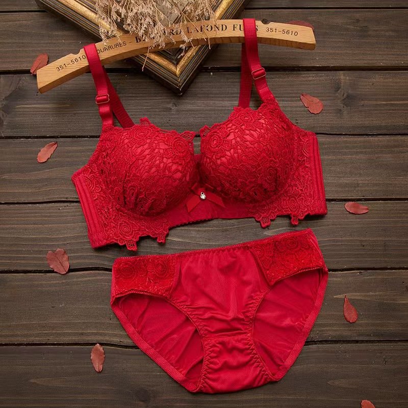Sexy lace women's bra set high quality lace bra underwear adjustable buckle gathered with rims bra party underwear.