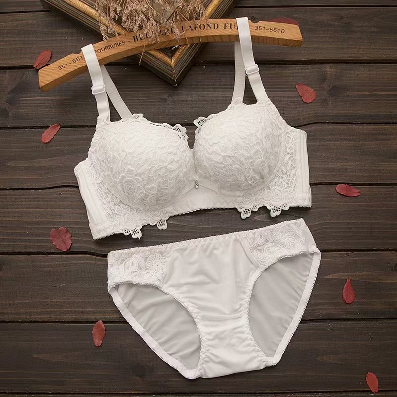 Sexy lace women's bra set high quality lace bra underwear adjustable buckle gathered with rims bra party underwear.