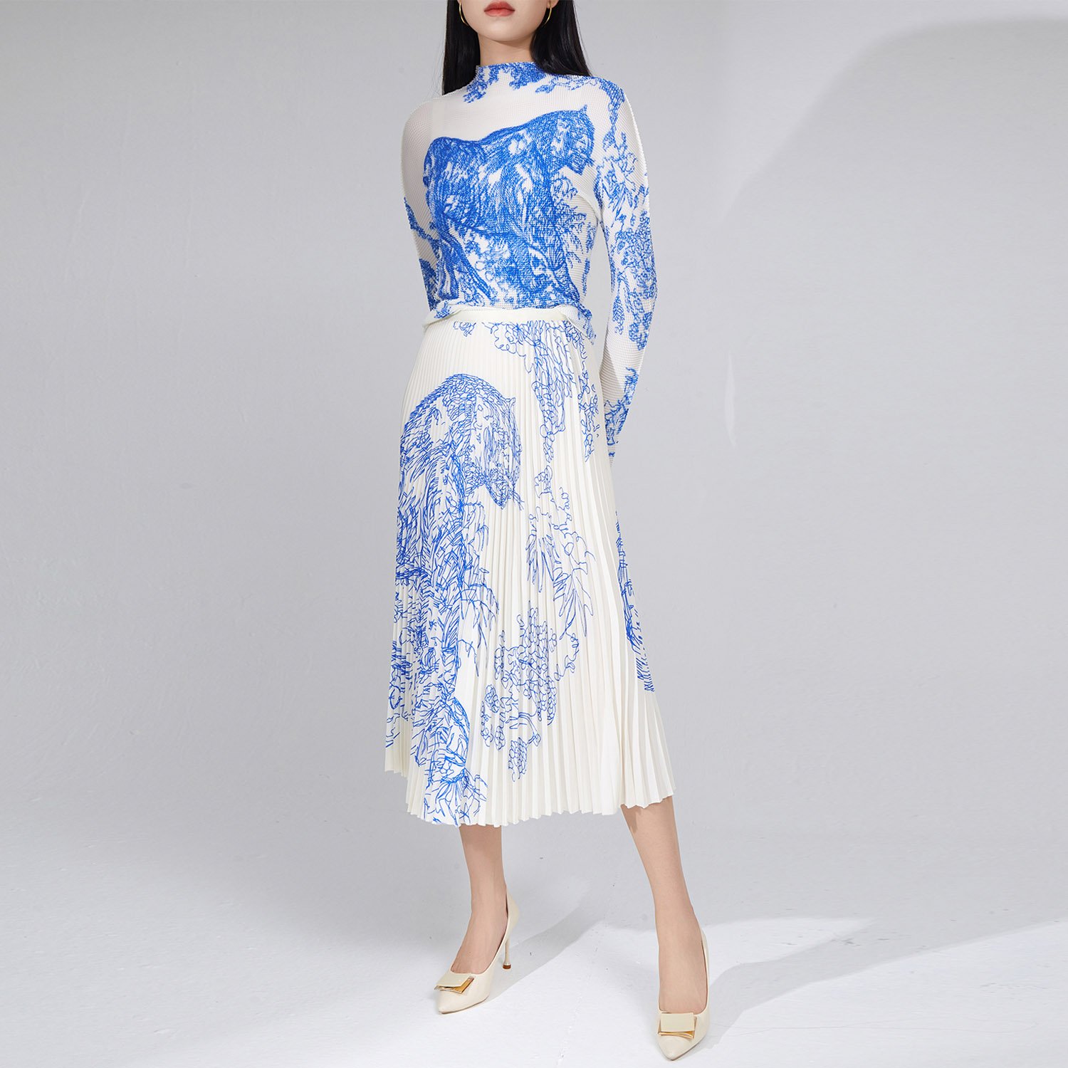 Best-Selling Women's Fashion Set: 2023 Stylish Pleated Elastic Stretch Top and Midi Skirt 2-Piece Set