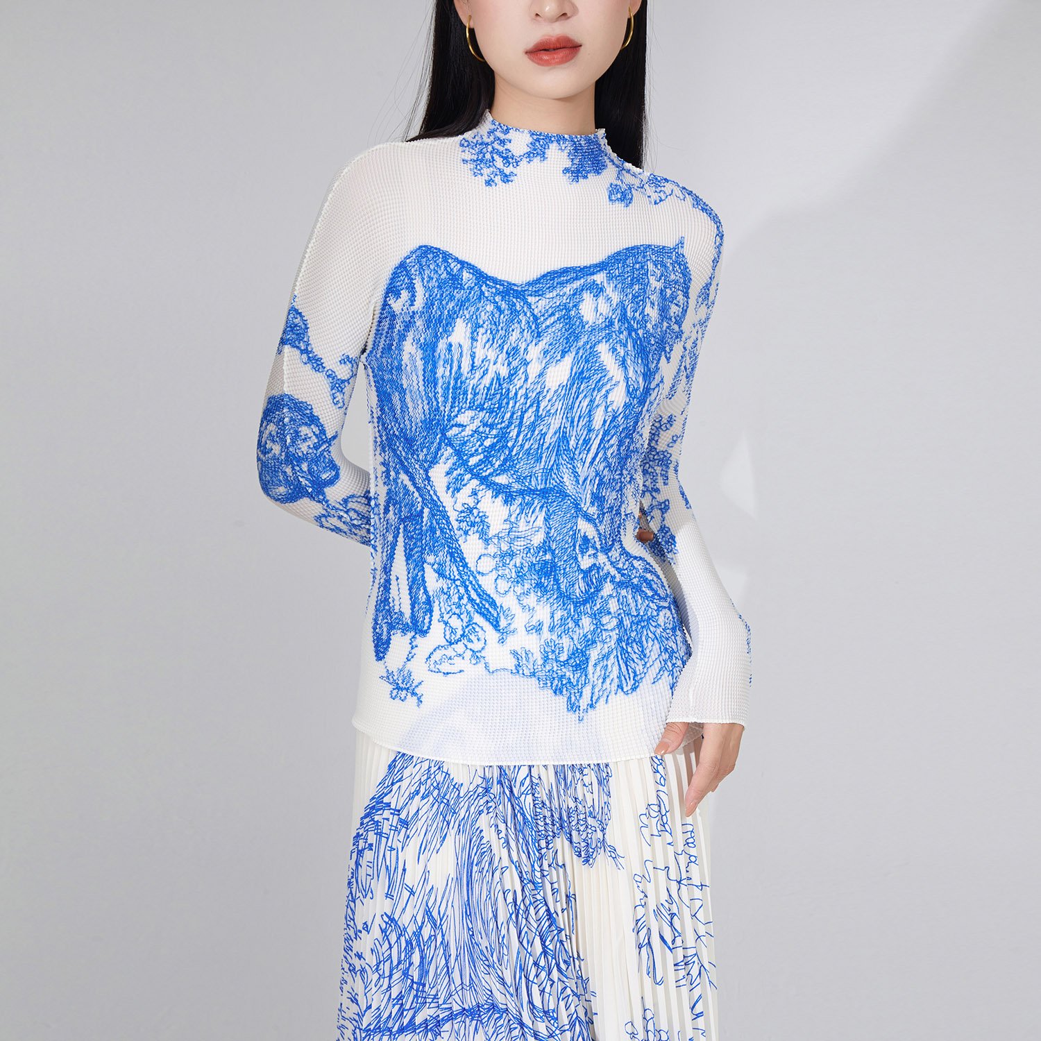 Best-Selling Women's Fashion Set: 2023 Stylish Pleated Elastic Stretch Top and Midi Skirt 2-Piece Set