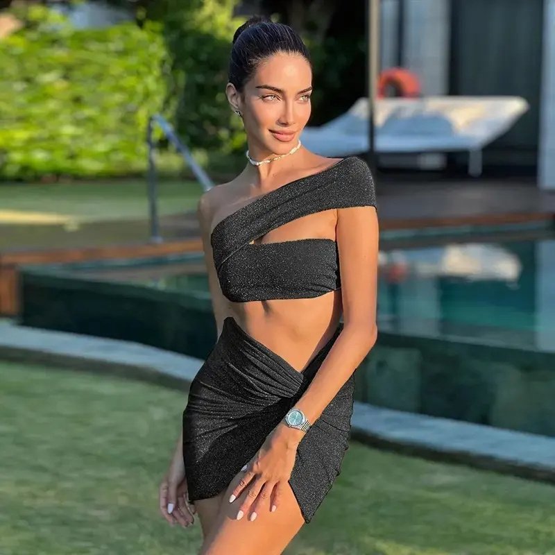 Europe and America 2023 Spring women's clothes New Fbackless top set waist crop top solid women's skirts