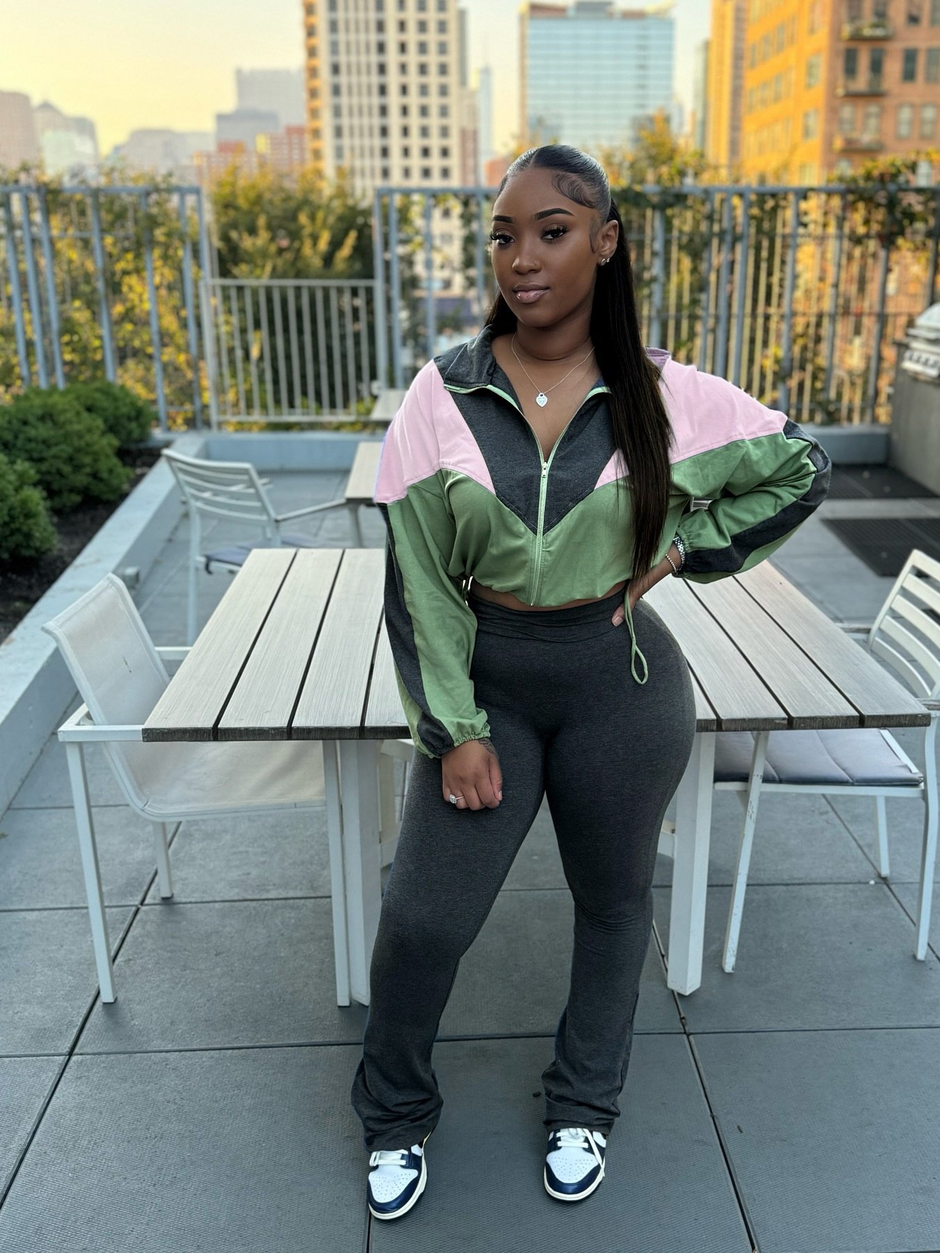 2024 Autumn Winter Fashion Color blocked navel high waist women's sportswear 2 piece set