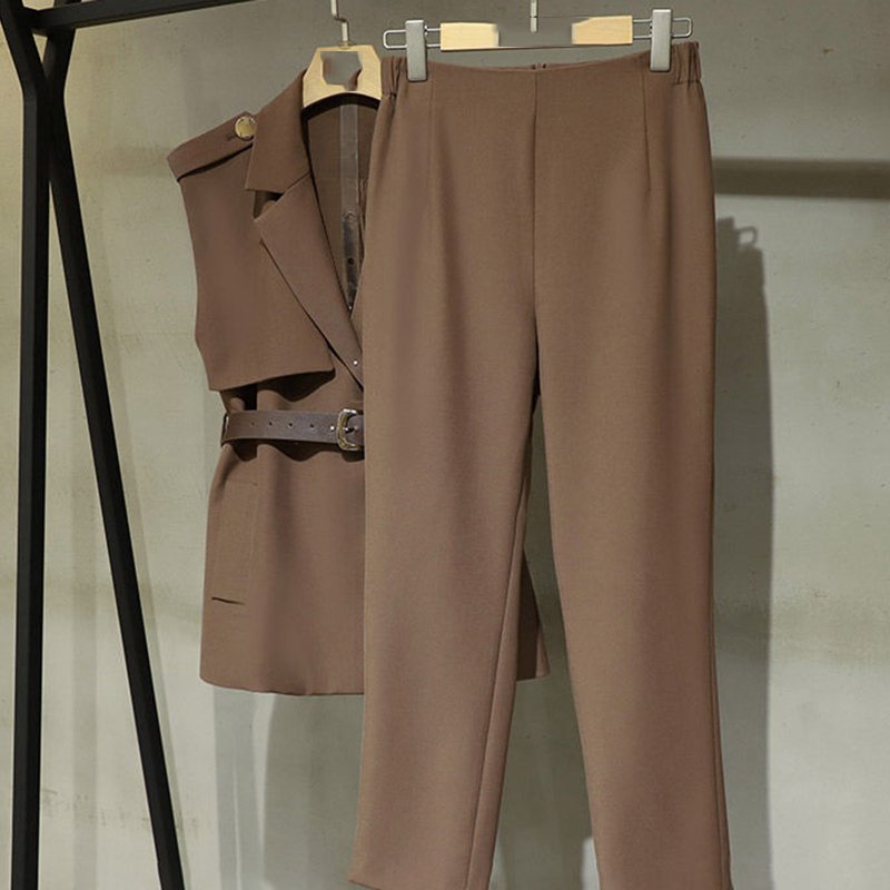 TWOTWINSTYLE Lapel Collar Sleeveless Top With High Waist Loose Straight Leg Pants Women Suit Set