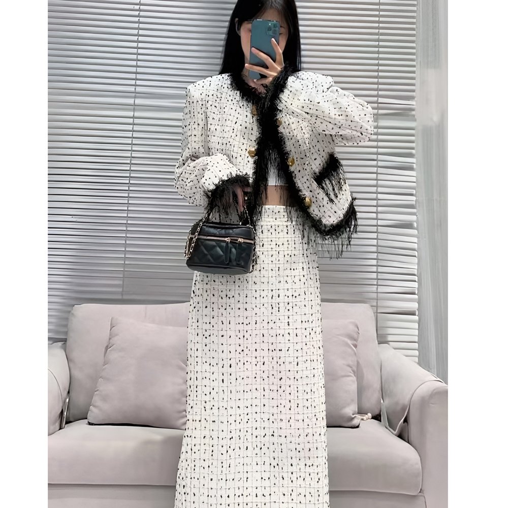 Tweed women's Autumn French Design Sense Small Fragrance New Tassel Short Coat Half Skirt Set for Women